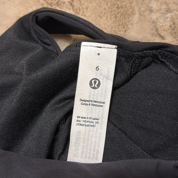 SmoothCover Front Cut-Out Yoga Bra - Picture 9 of 9